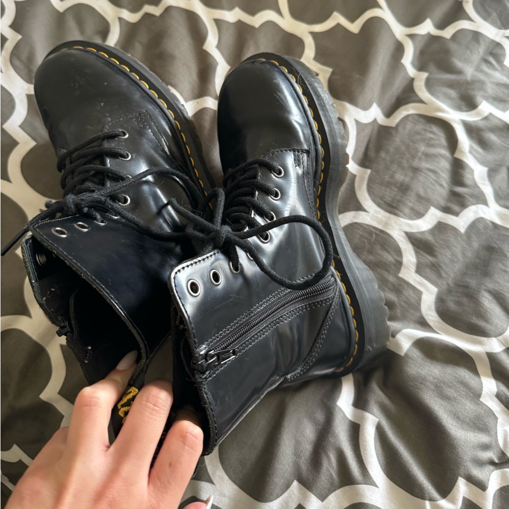 🚨SOLD 🚨 Black Dr. Martens Black Jadon Platform 1460 boots only worn 3-4 times